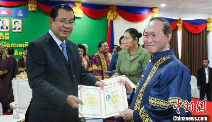 柬埔寨杰出华商方侨生勋爵：华文教育成为柬埔寨国家竞争力重要组成部分 